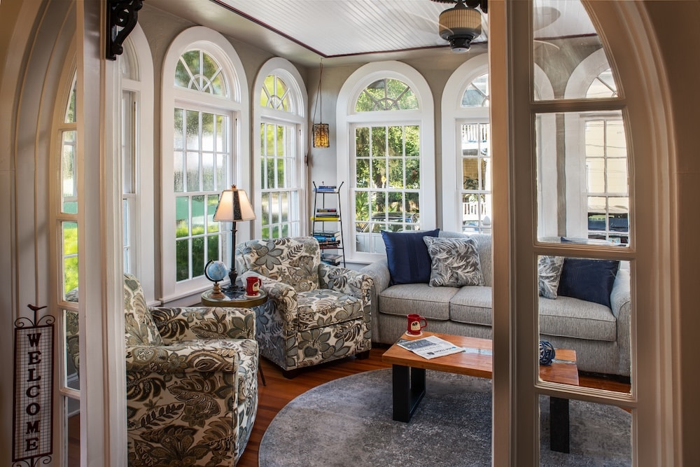 seating area at our top-rated Bed and Breakfast near the St. Augustine Distillery
